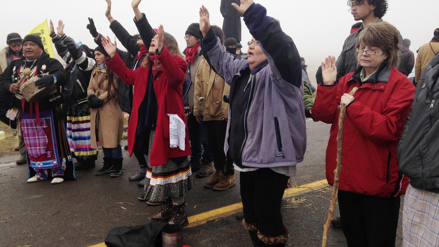 Manifestanti alla riserva Standing Rock Sioux 1