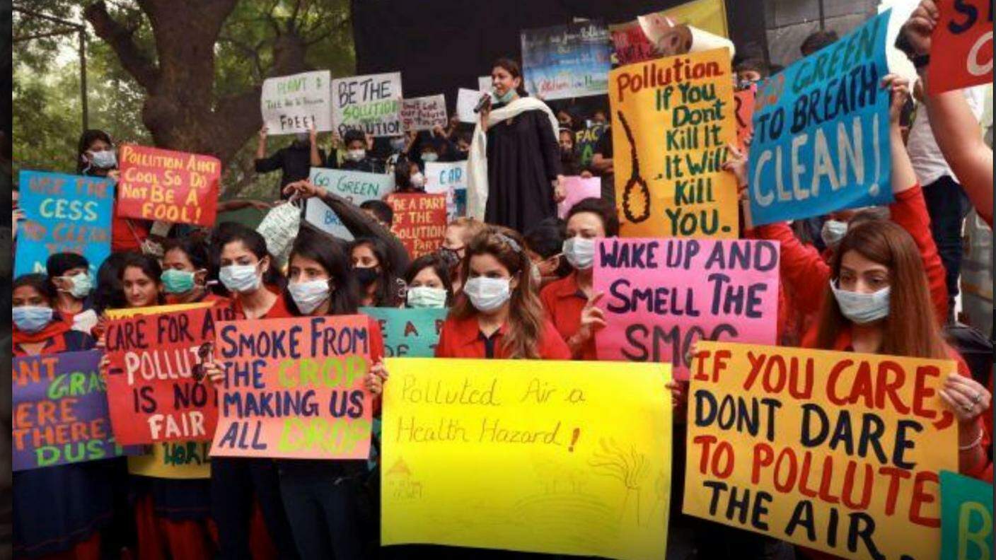 Manifestazione nelle strade della capitale per un'aria più pulita
