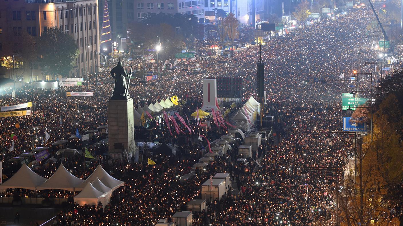 Maxi proteste contro la presidente sudcoreana
