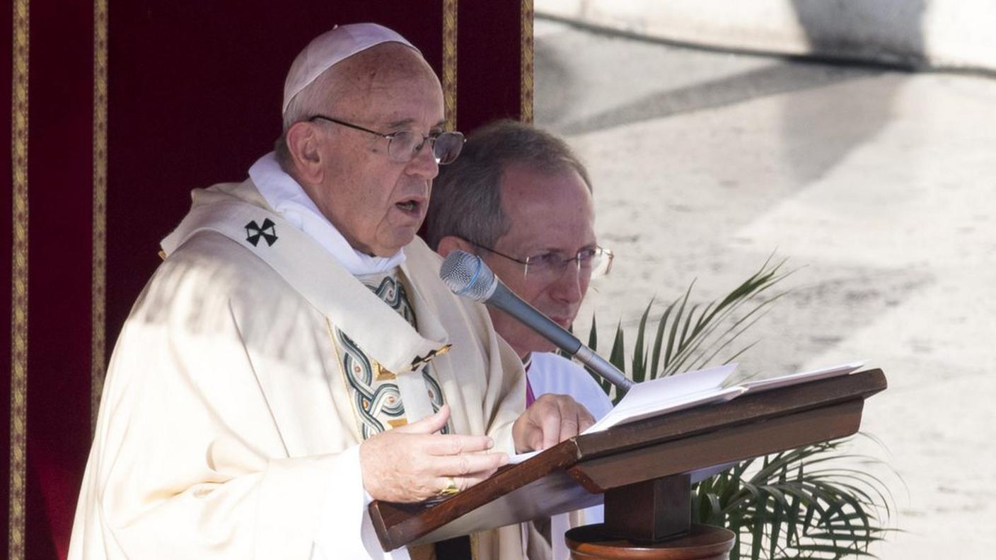 Papa Francesco sfida i conservatori