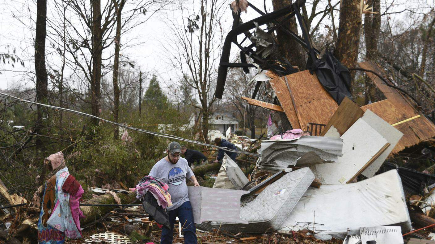 La devastazione causata dai tornado a Polk County, Tennessee