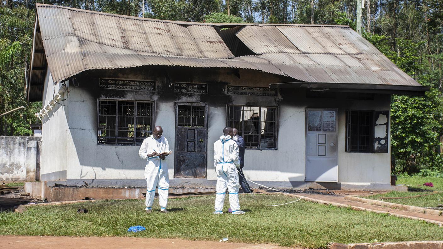 Già nel 2022 gli agenti ugandese sono intervenuti presso una scuola incendiata dai ribelli