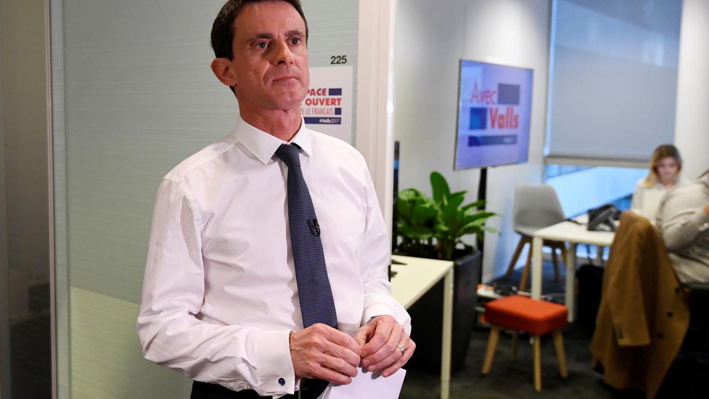 L'ex premier Manuel Valls, e altri 3 ex ministri socialisti, fanno parte della rosa