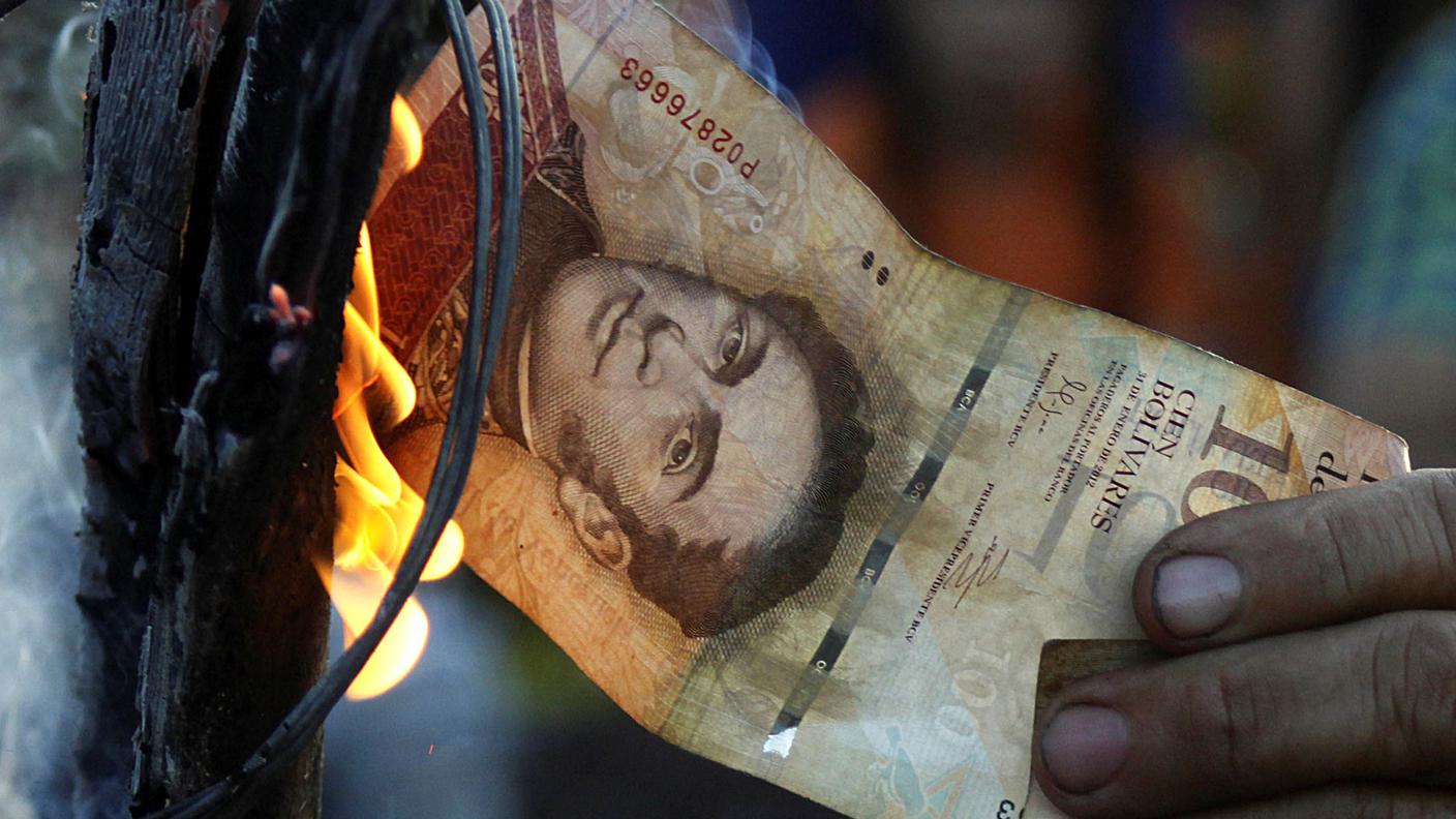 La mattina di domenica 18, 100 bolivar valevano 2 centesimi svizzeri
