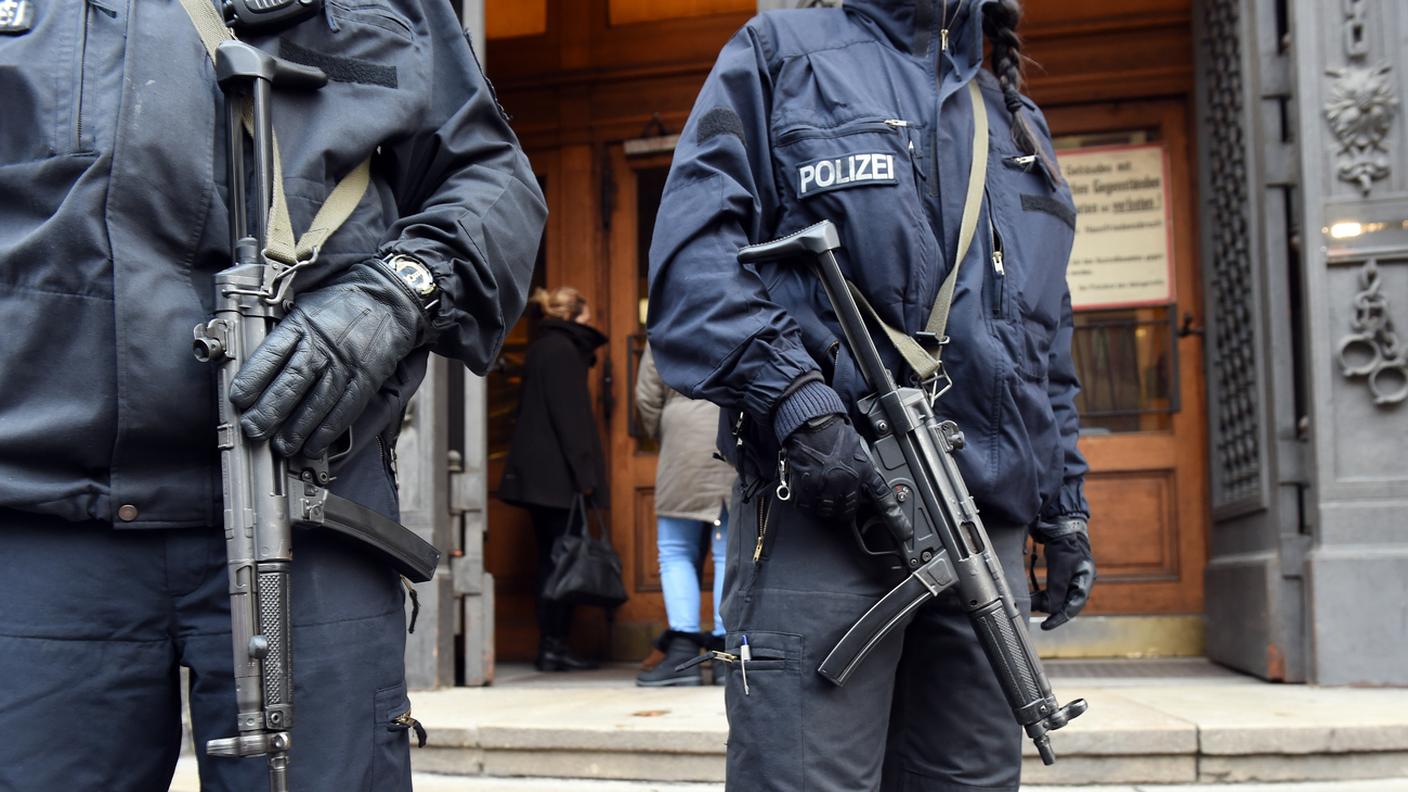 Continuano le indagini in Italia e in Germania