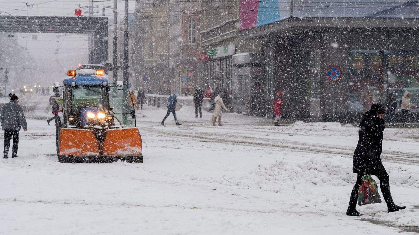 La città polacca di Katowice sotto la neve