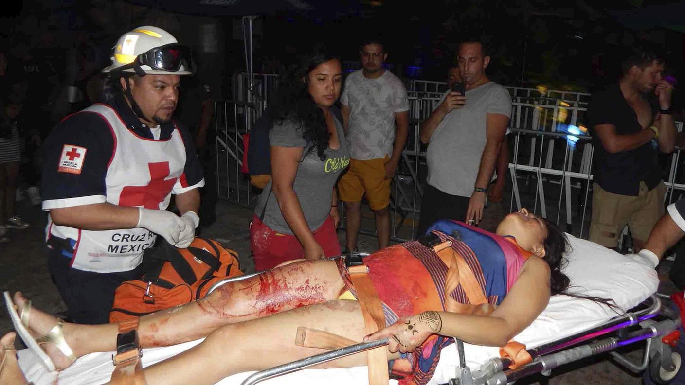 Una donna soccorsa al Blue Parriot di Playa del Carmen