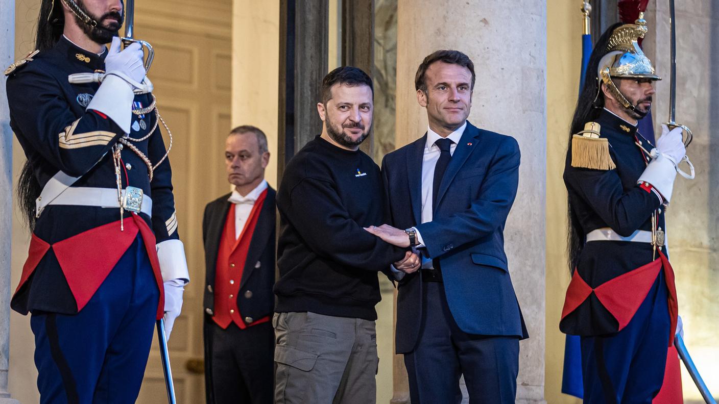 Zelensky domenica è arrivato in Francia per una visita non annunciata