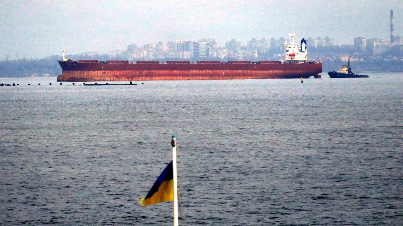 Una nave nel porto di Odessa