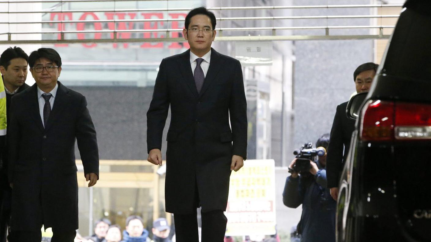 Lee Jae-yong al suo arrivo alla sede della Corte speciale