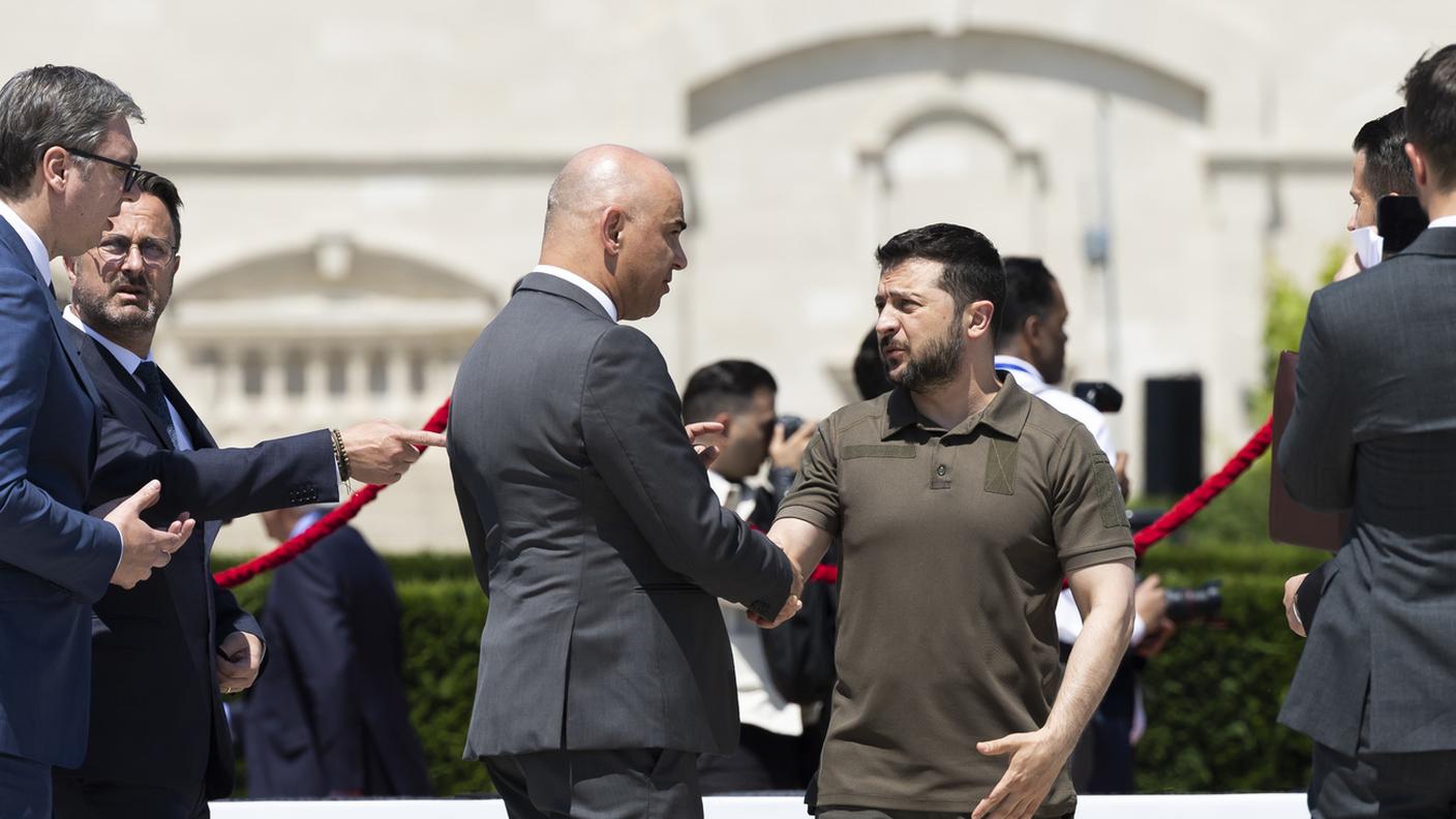 Il presidente della Confederazione, Alain Berset, e il presidente ucraino Volodymyr Zelensky