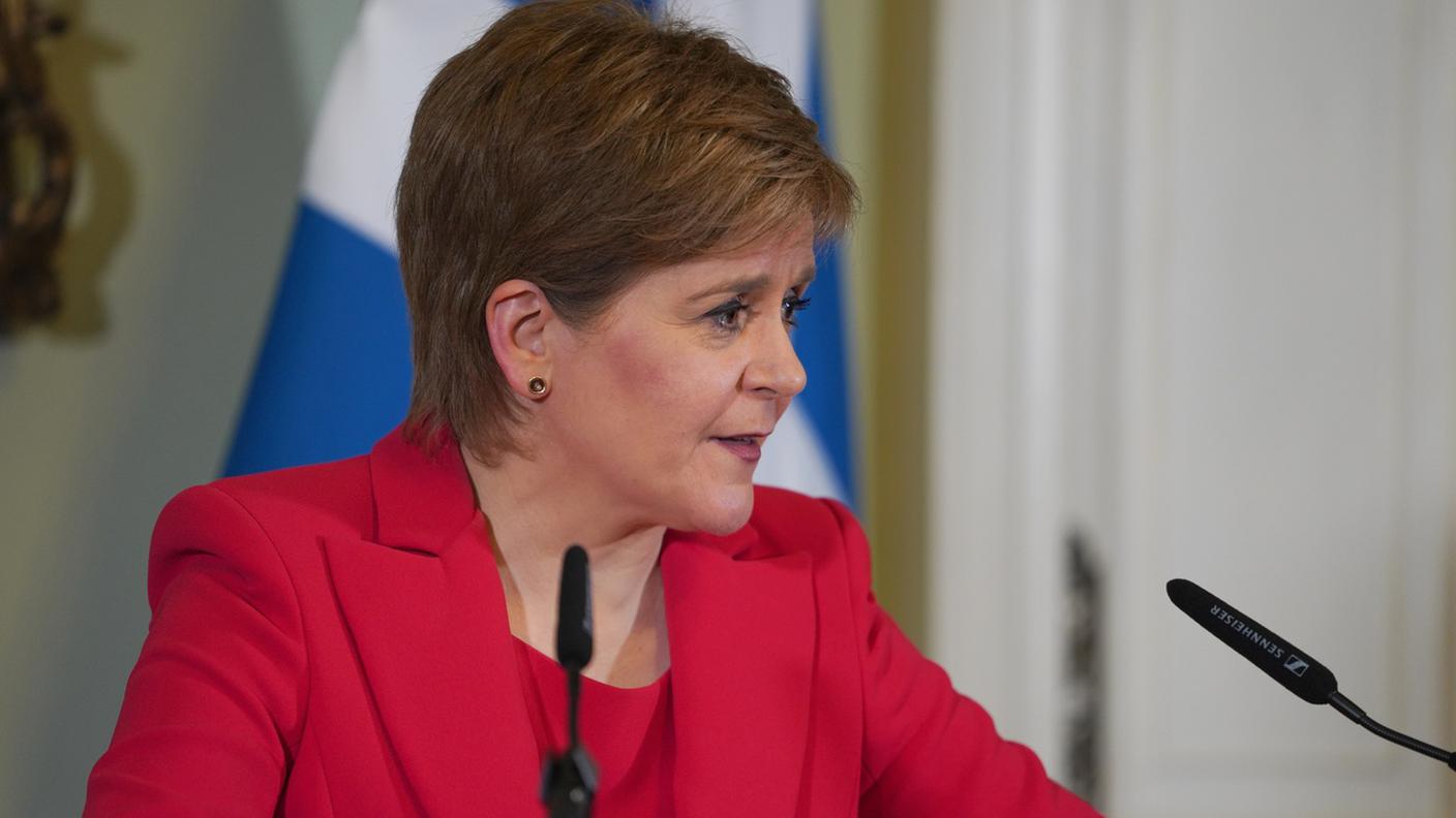 Nicola Sturgeon nel giorno dell'annuncio delle dimissioni, il 15 febbraio