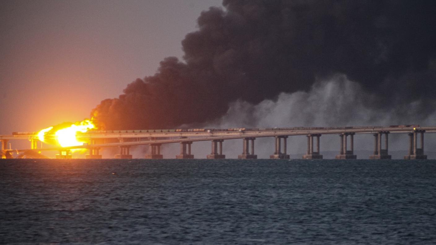 Ponte in Crimea, Kiev ammette responsabilità