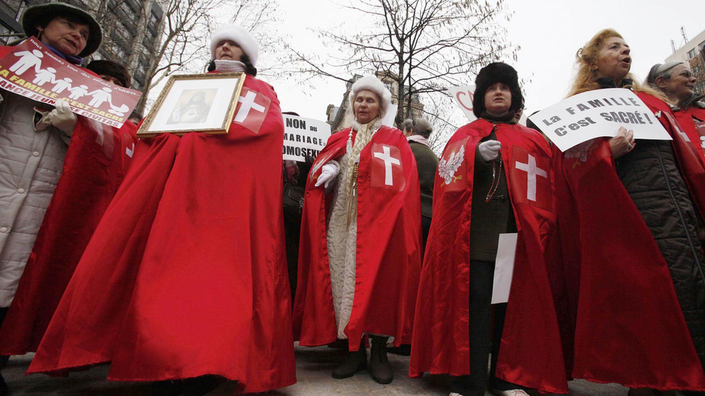 Manifestazione a Parigi contro nozze gay(6)_13.1.2013_keystone.JPG