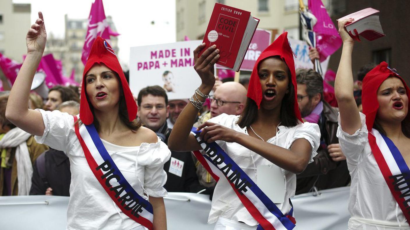 Manifestazione a Parigi contro nozze gay(3)_13.1.2013_keystone.JPG