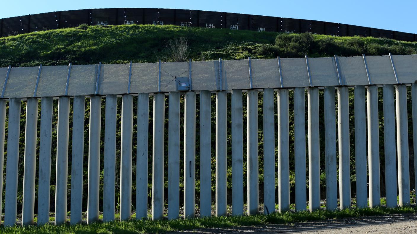 L'attuale barriera di confine tra USA e Messico