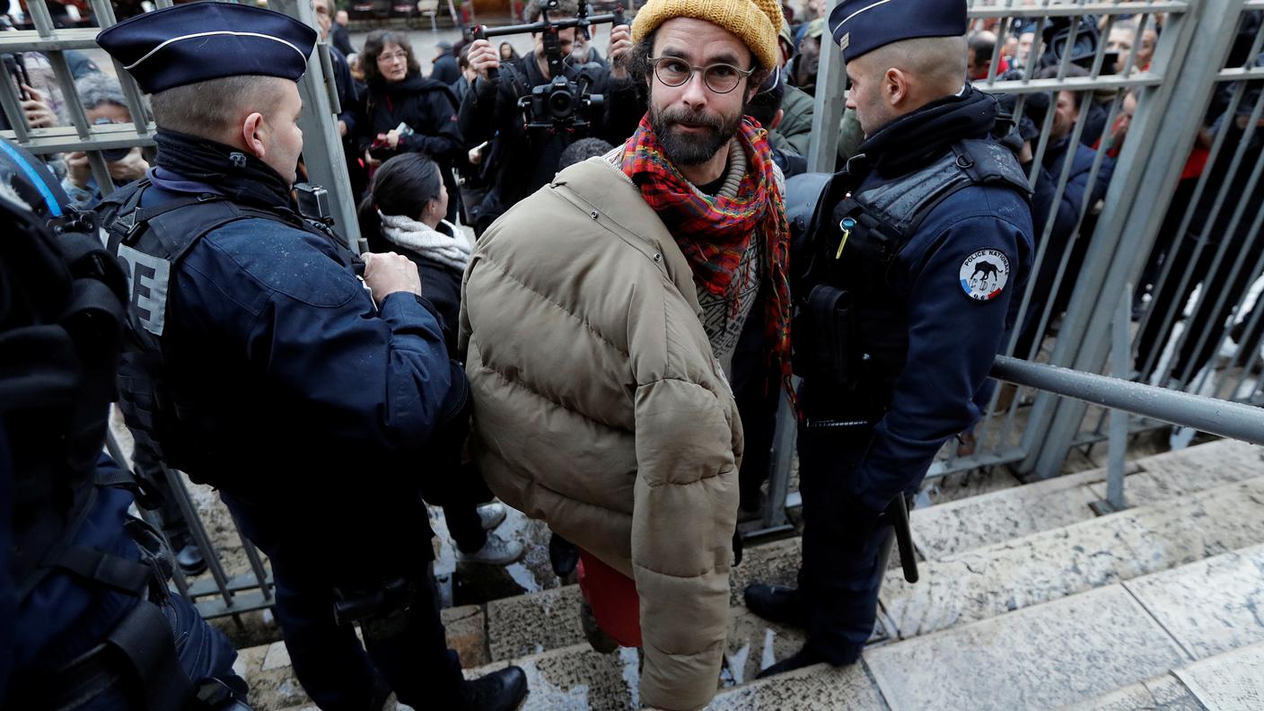 Cédric Herrou al palazzo di giustizia di Nizza