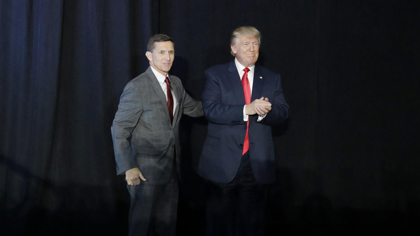 Il generale in pensione Michael Flynn con Donald Trump