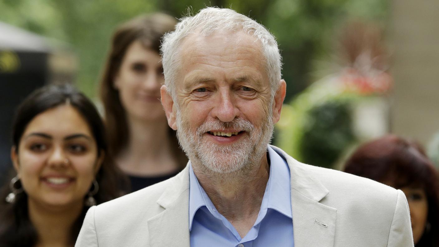 Corbyn non chiede controlli all'immigrazione ma controlli contro lo sfruttamento