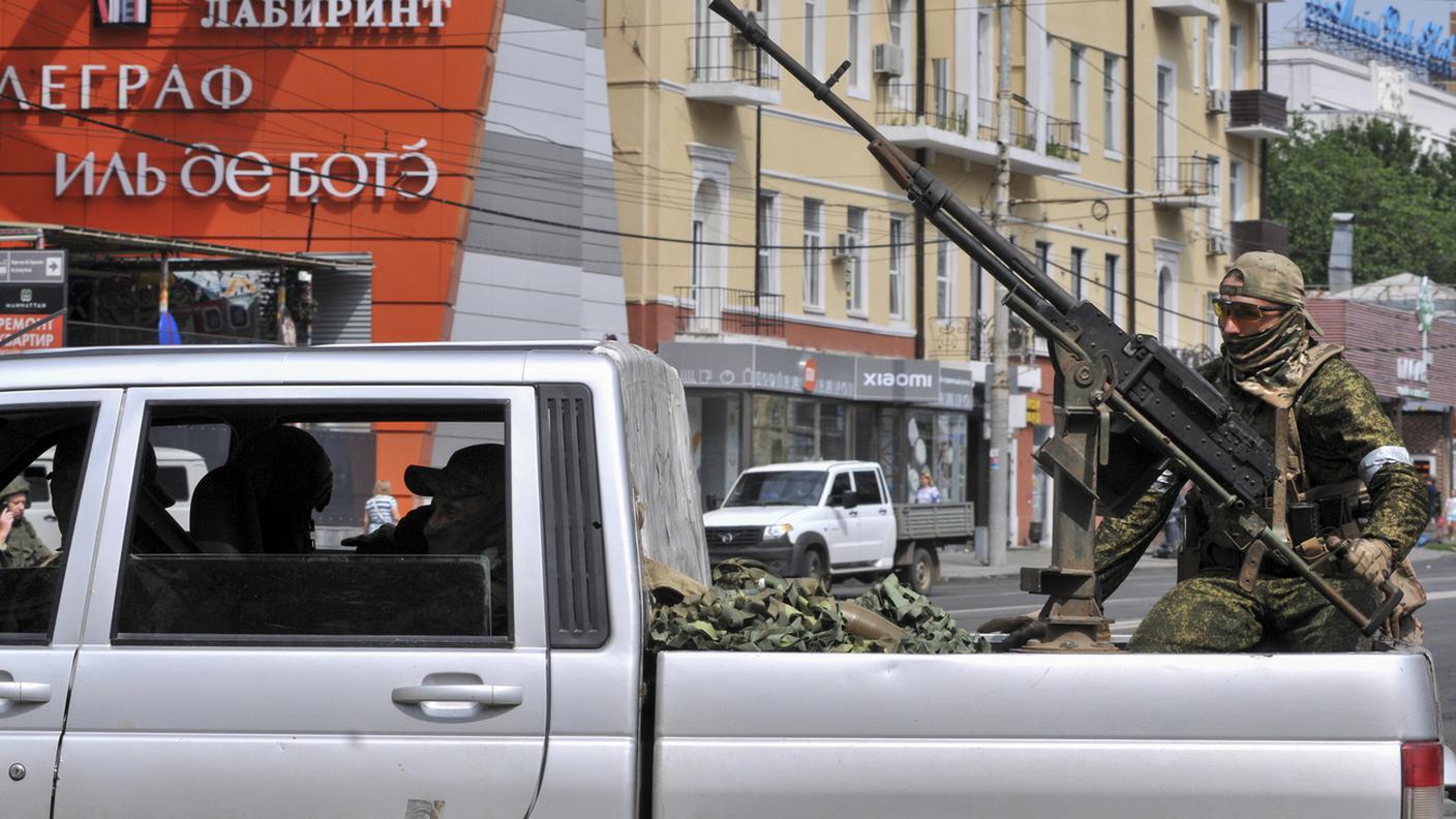 Mercenari Wagner a bordo di un pick-up durante l'ammutinamento del 24 giugno