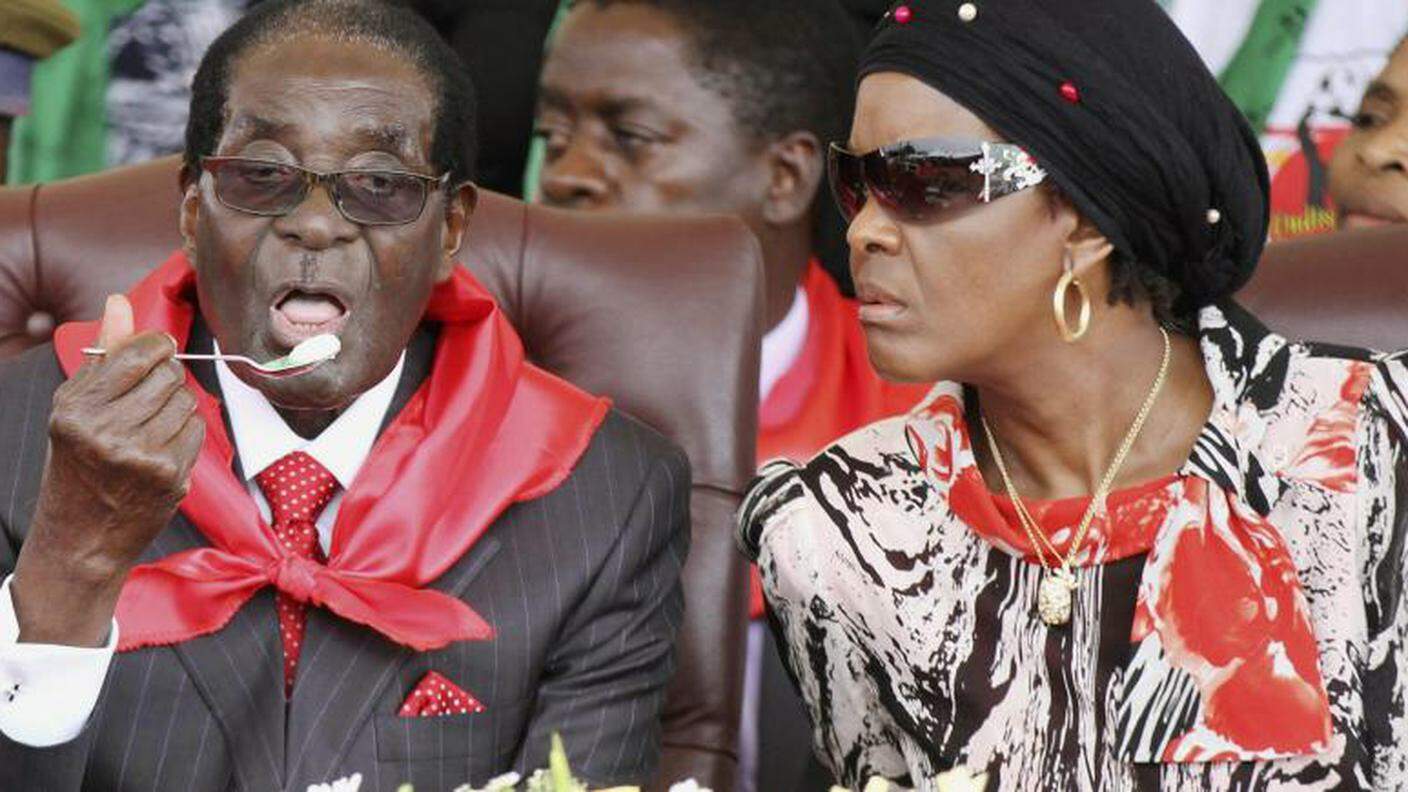 Robert Mugabe con la moglie