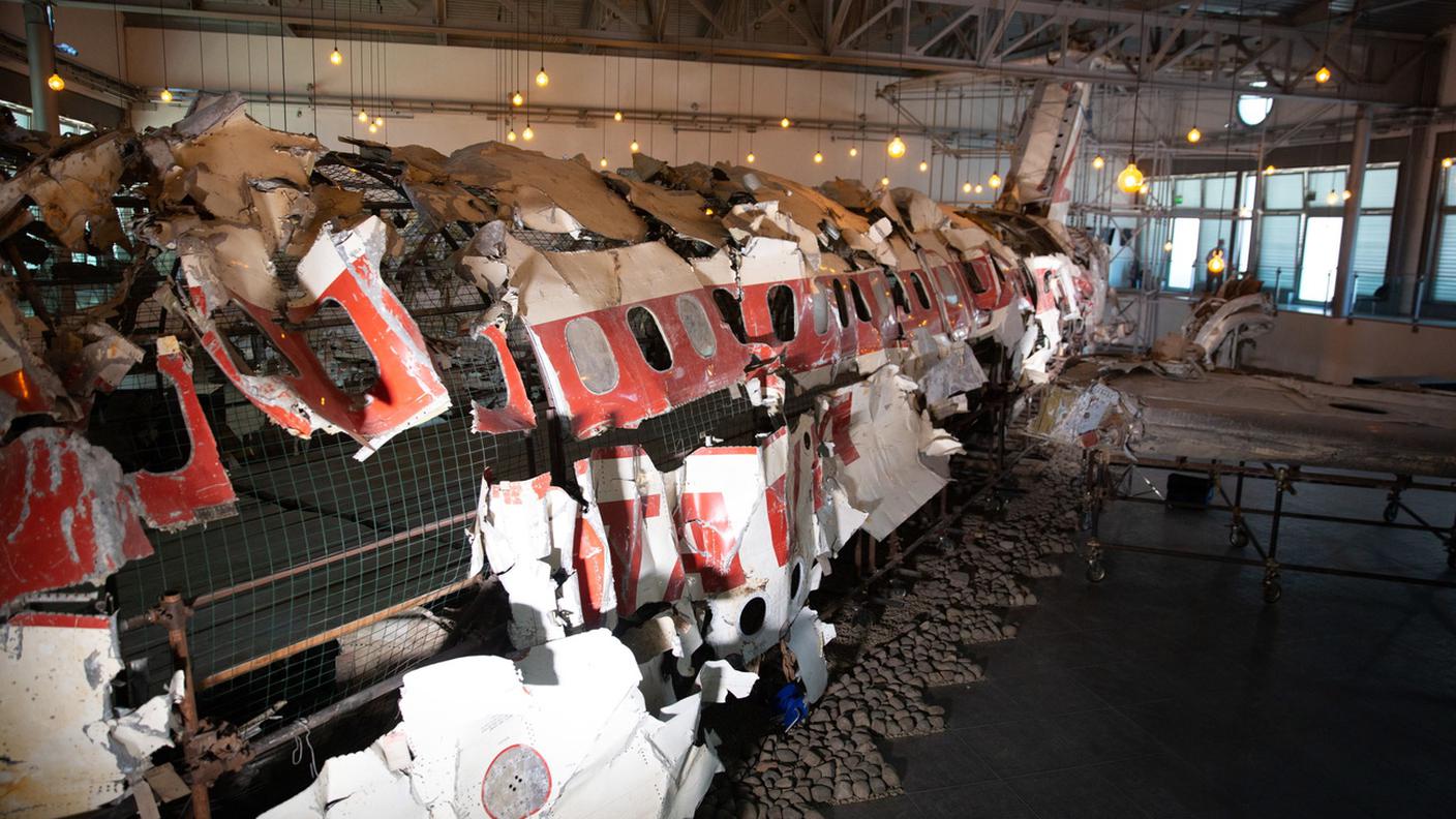 I rottami del DC-9, ricostruiti nel museo per la memoria della strage che ha sede a Bologna