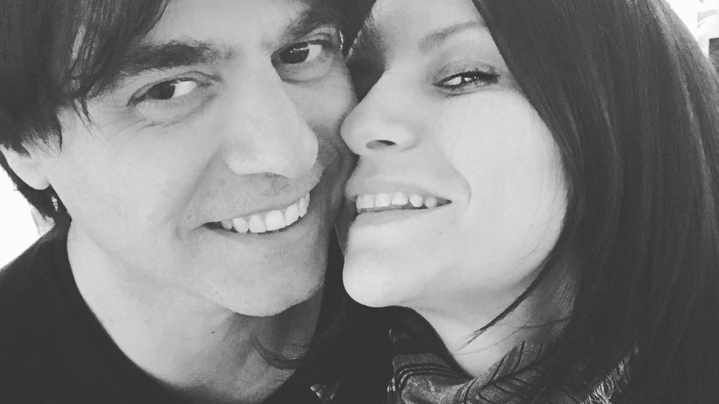 Un selfie romantico con il compagno 