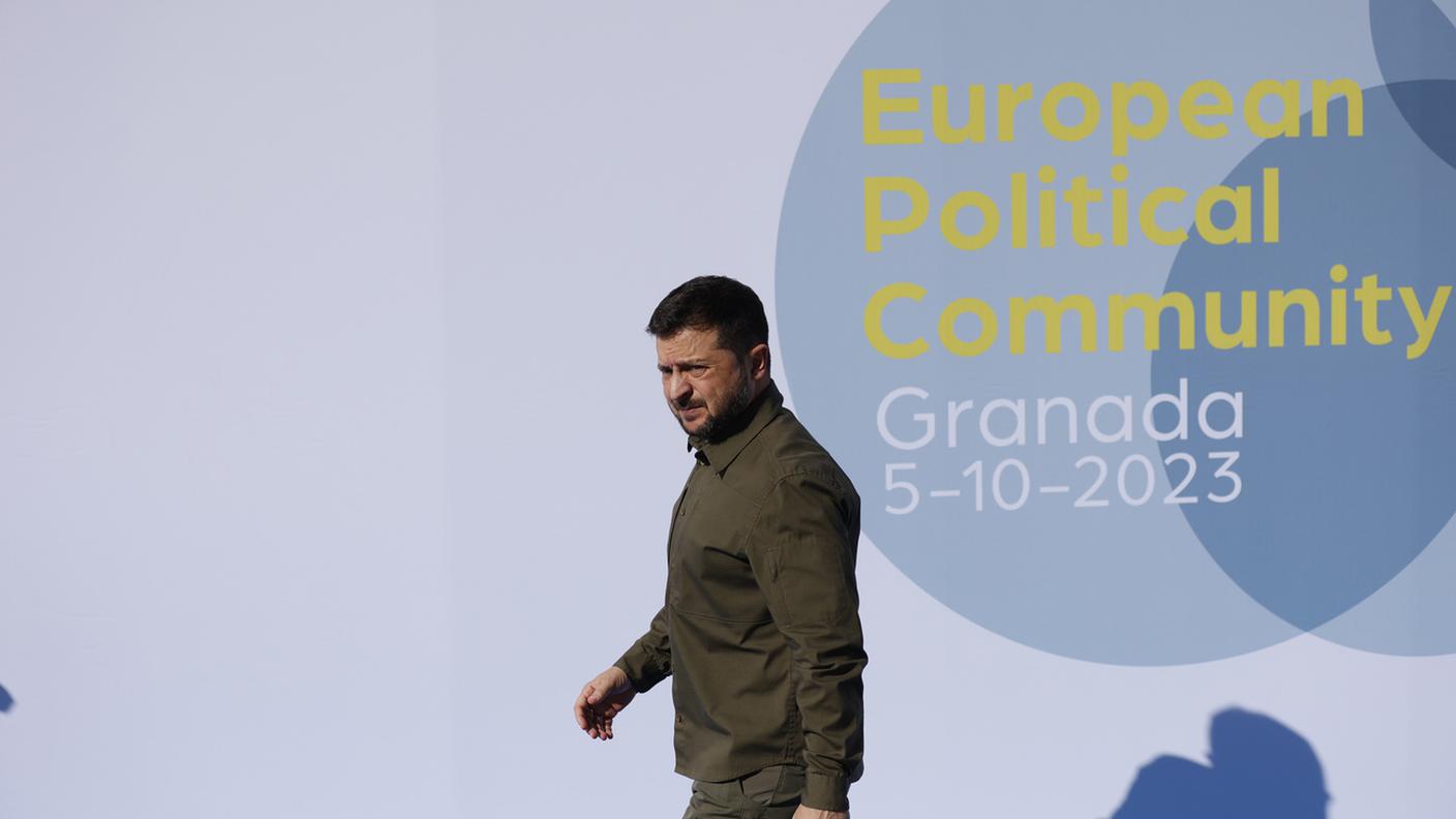 Anche Zelensky partecipa al vertice spagnolo