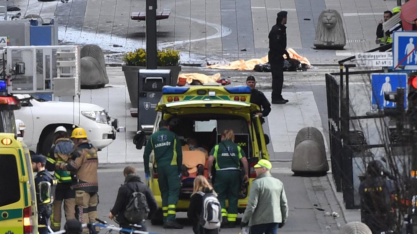 I soccorritori in azione nella capitale svedese