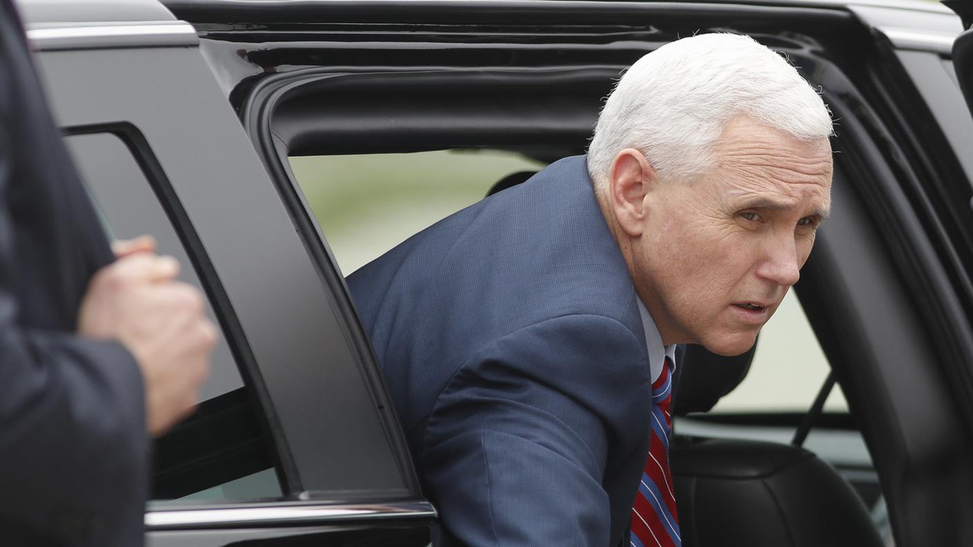 Mike Pence incontrerà il premier sud coreano Hwang Kyo-ahn