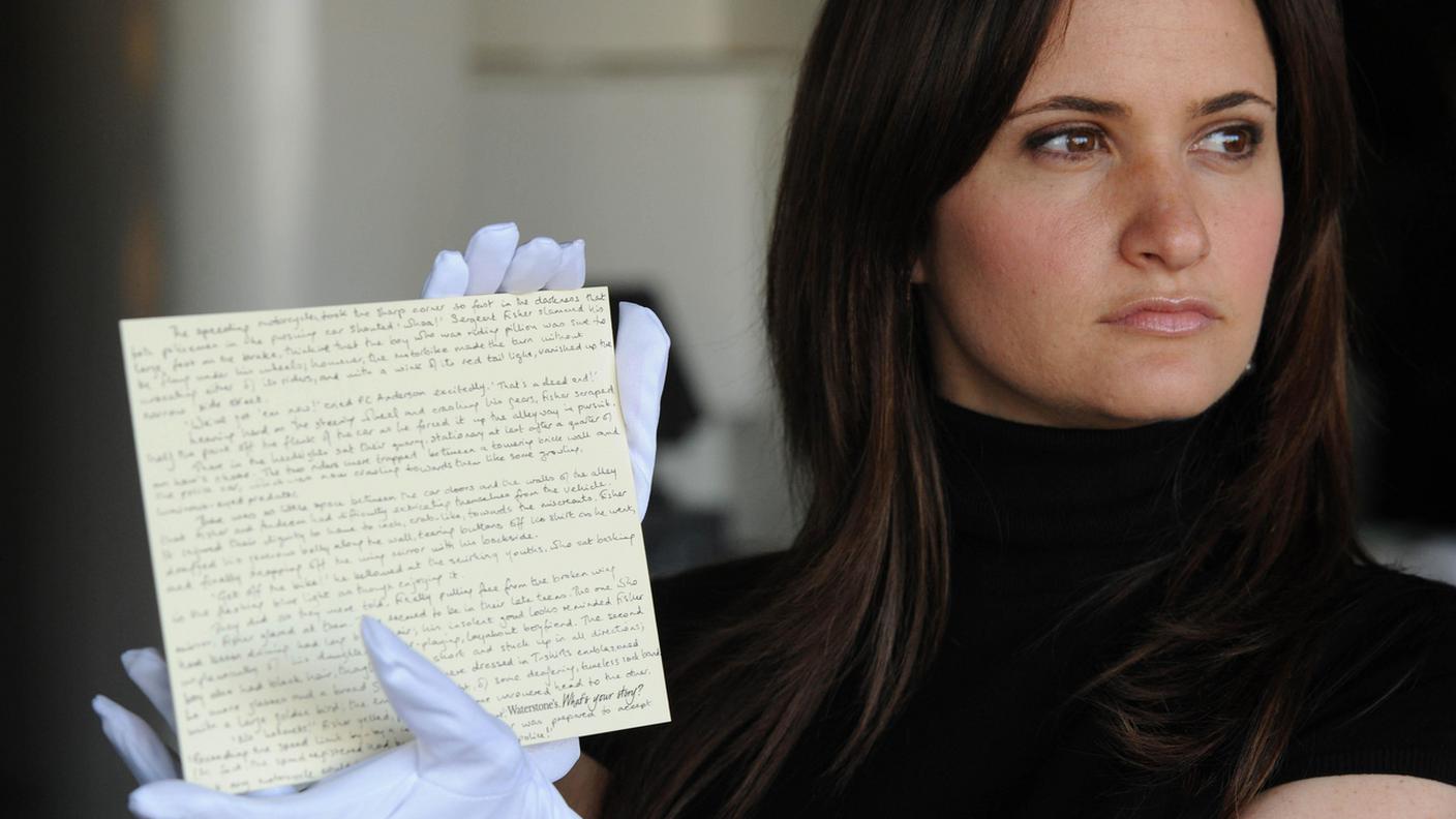 La scrittrice invita tutti a non comprare il manoscritto trafugato