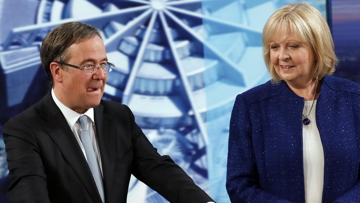 Vincitore e vinta: Armin Laschet (CDU) e la dimissionaria Hannelore Kraft (SPD)