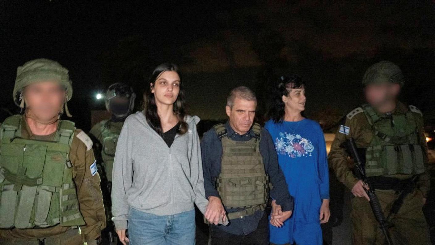 2023-10-20T212437Z_826381786_RC2LW3ADV9R9_RTRMADP_3_ISRAEL-PALESTINIANS-HOSTAGES.JPG