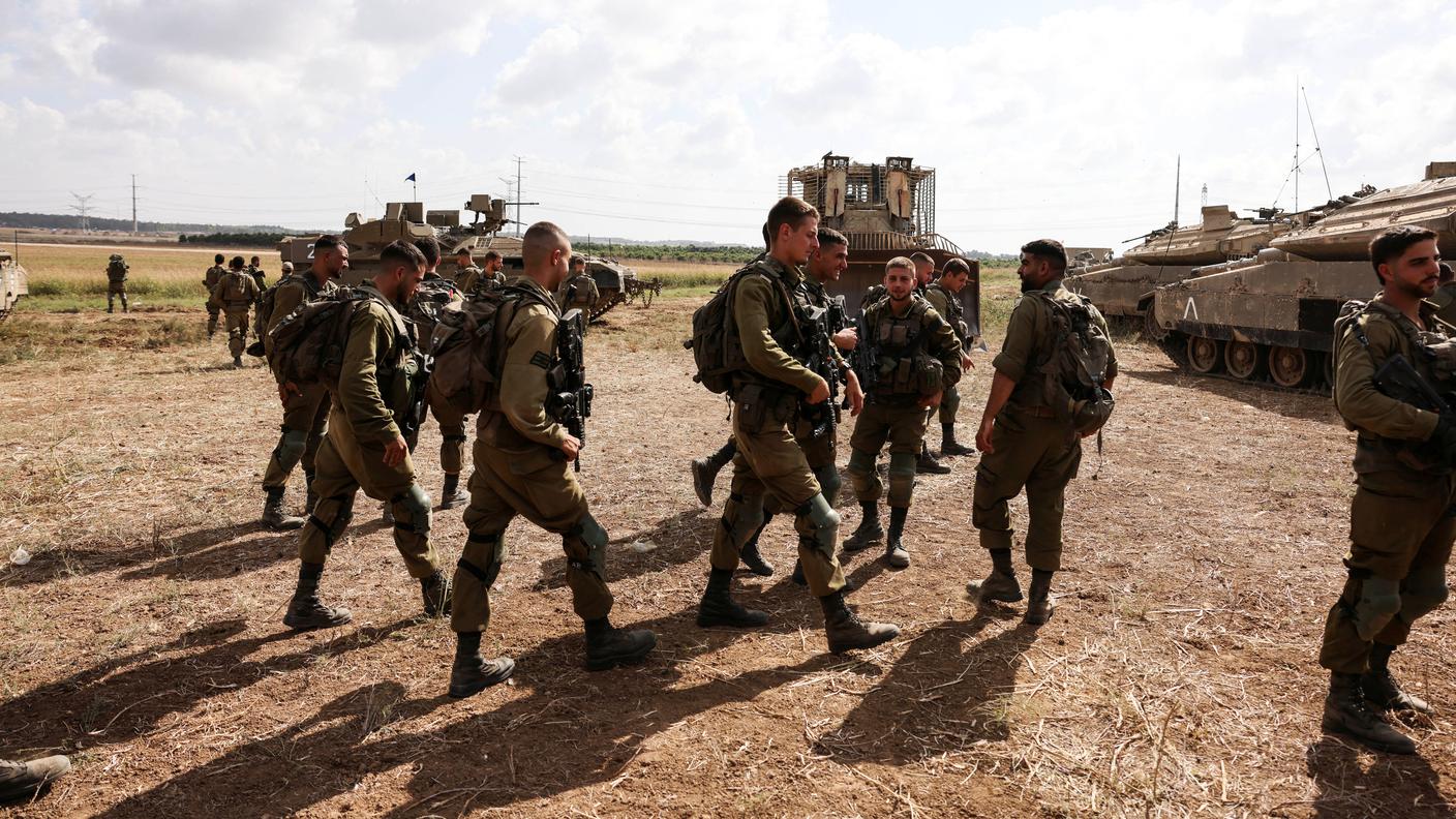 2023-10-19T123219Z_1963204503_RC2MV3AXR4KV_RTRMADP_3_ISRAEL-PALESTINIANS-GAZA.JPG