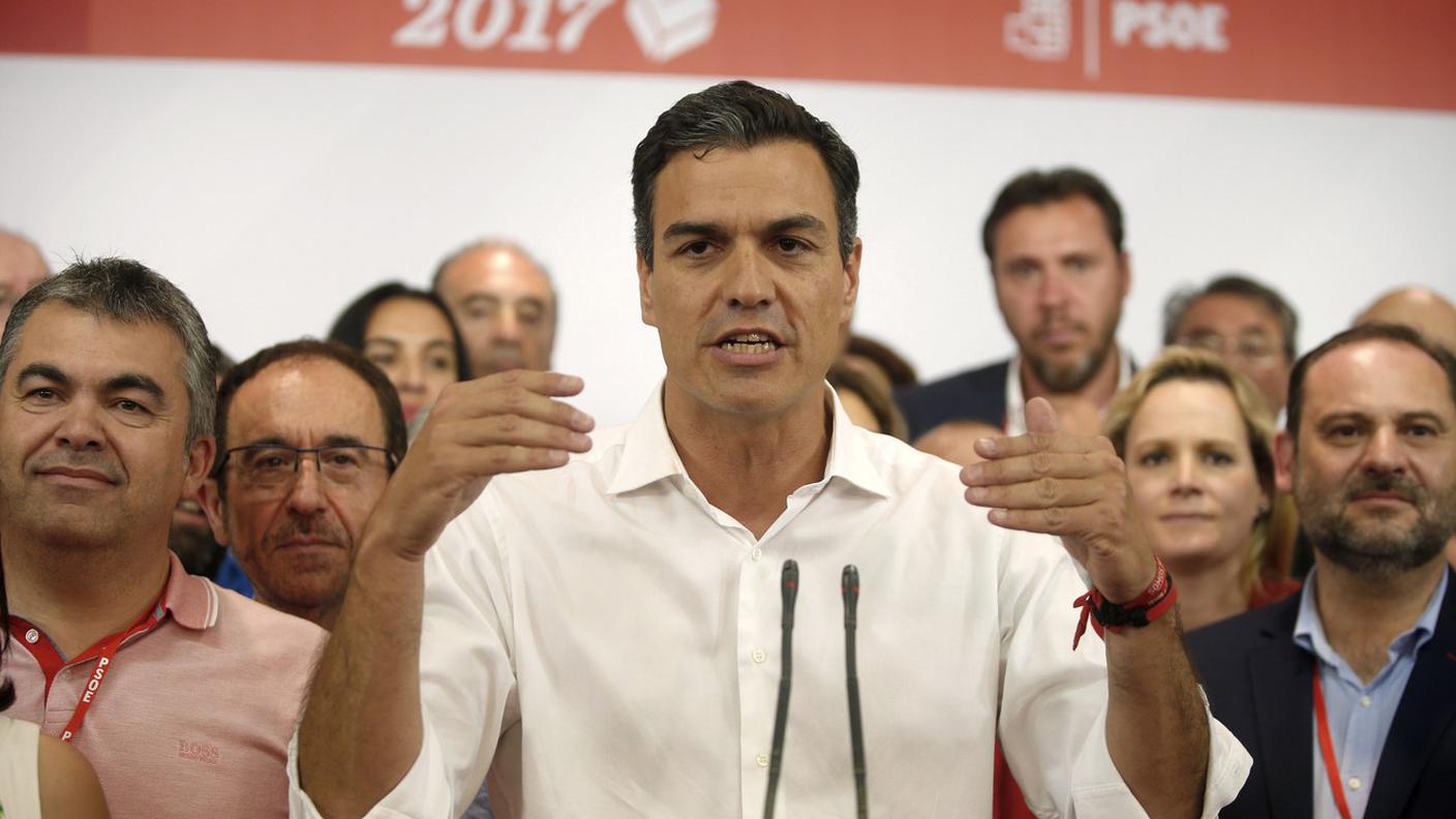 Pedro Sanchez torna alla guida dei socialisti spagnoli