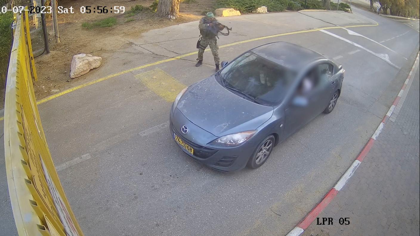 2023-10-10T201423Z_1311181209_RC2WP3AW7Y0Q_RTRMADP_3_ISRAEL-PALESTINIANS-KIBBUTZ.JPG