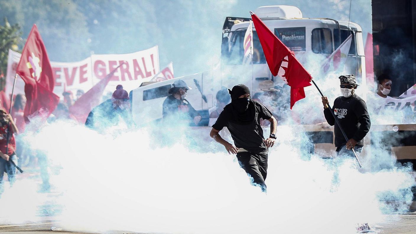 Brasilia, scontri nelle manifestazioni anti Temer