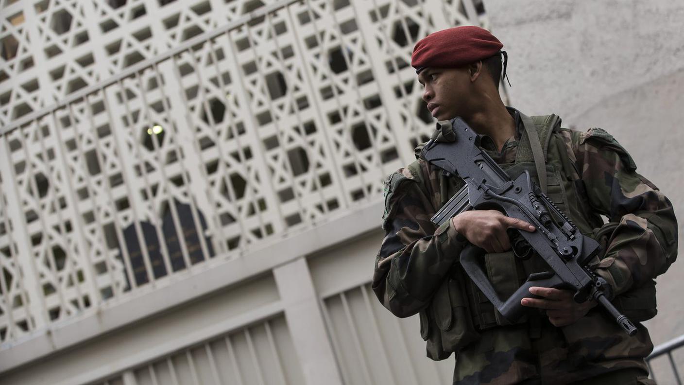 Un militare francese