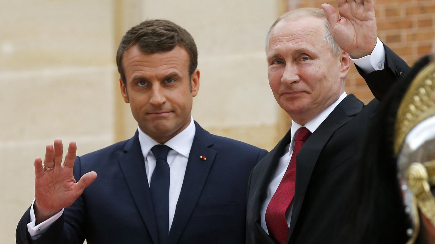 Ennesimo "esame di Stato" in pochi giorni per Macron, lunedì a confronto con Putin