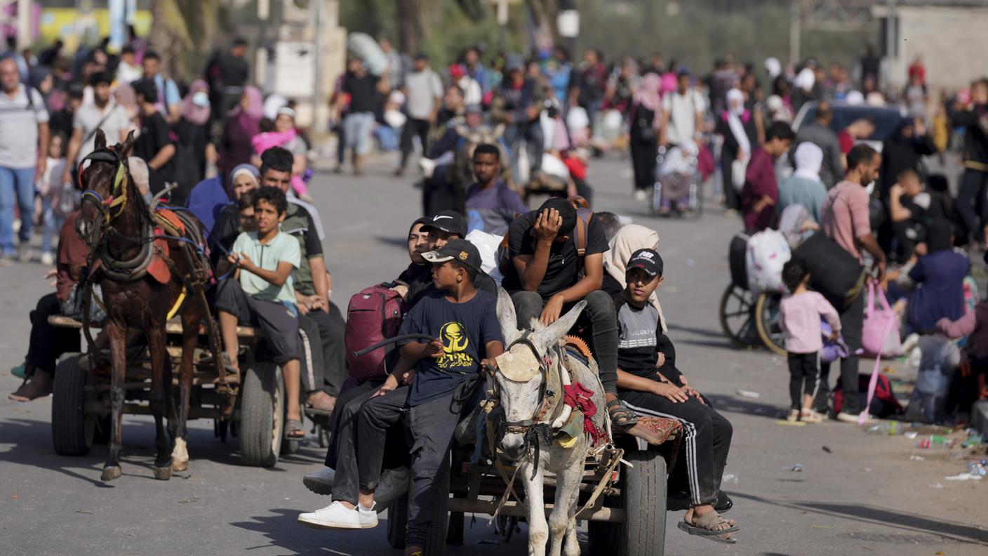 La fuga dei civili palestinesi continuerà anche nelle prossime ore KEY.jpg