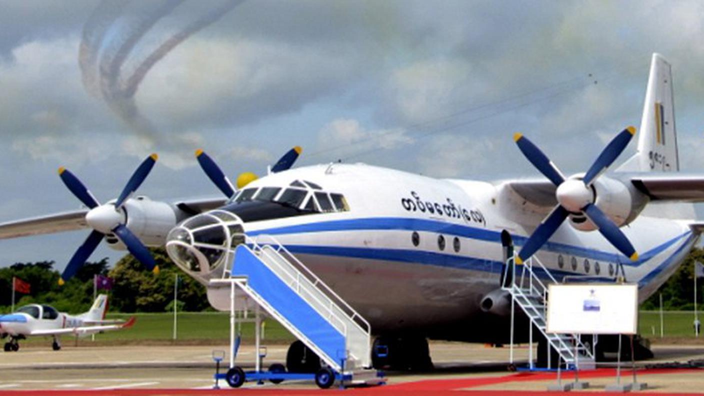 L'aereo militare caduto in mare prima del decollo