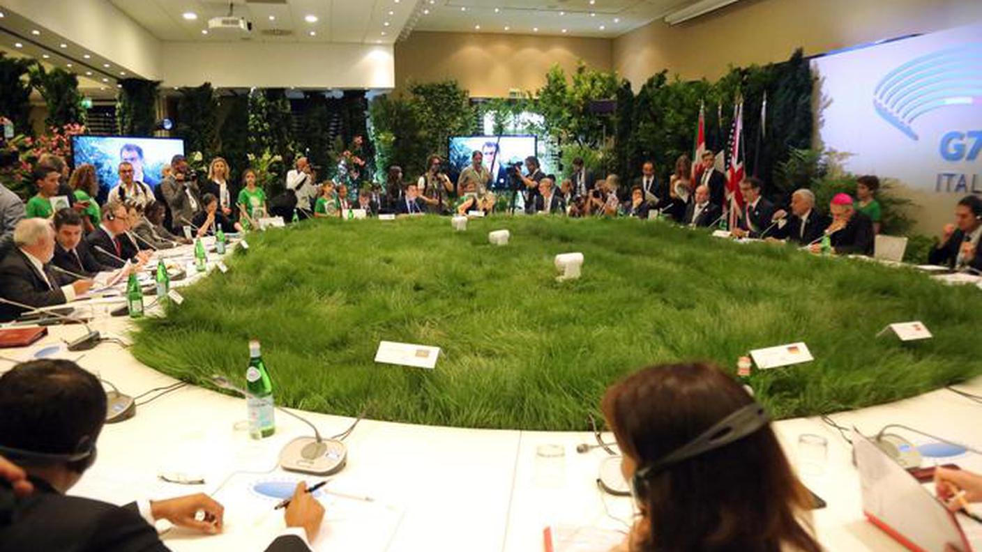 Il tavolo dei ministri al G7 Ambiente