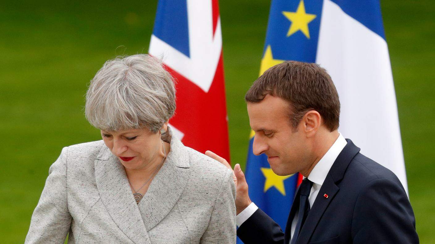 Macron ha ribadito l'esigenza di tempi brevi per l'uscita di Londra dalla Brexit