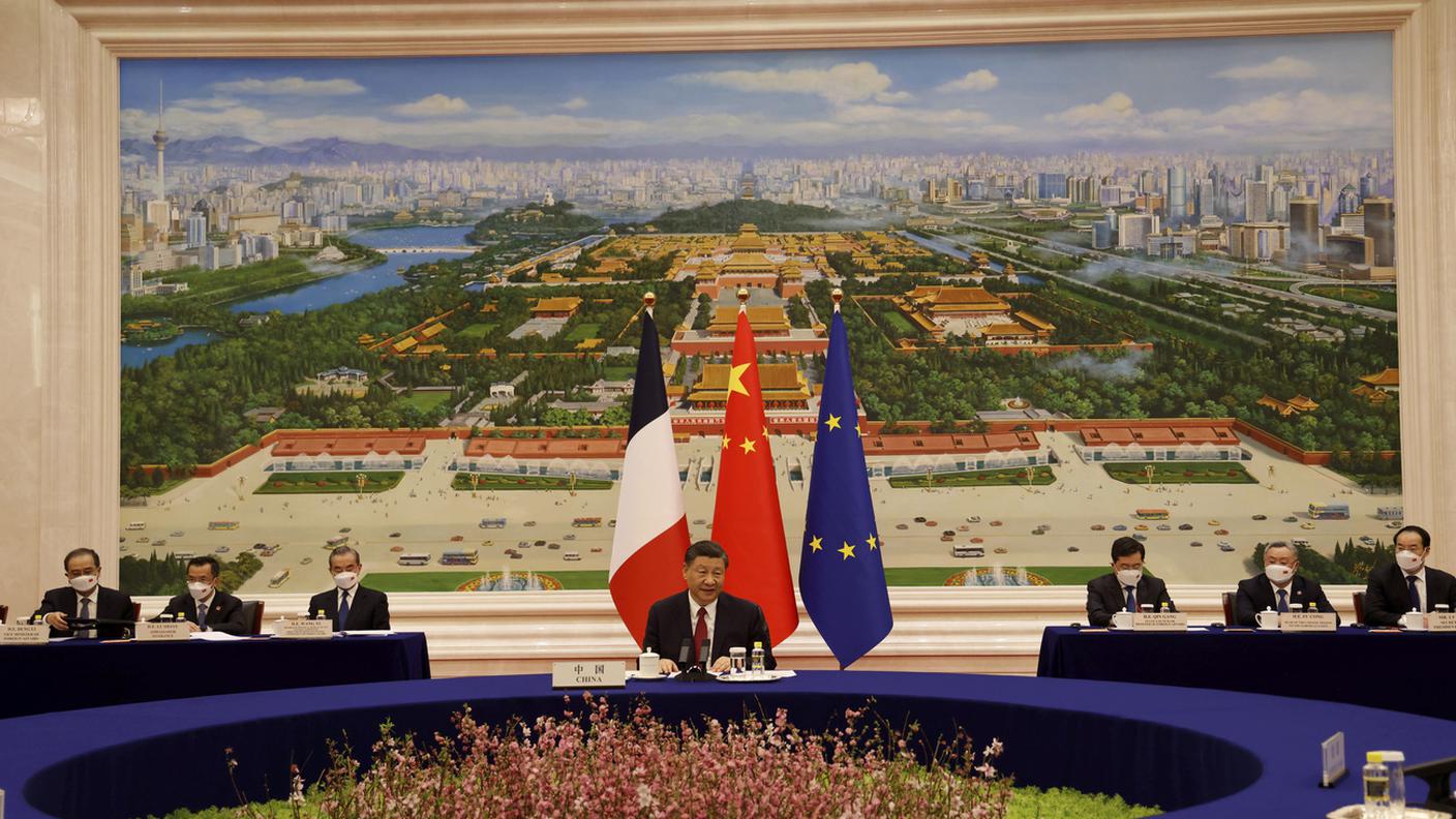 Il presidente cinese Xi ha incontrato i vertici UE