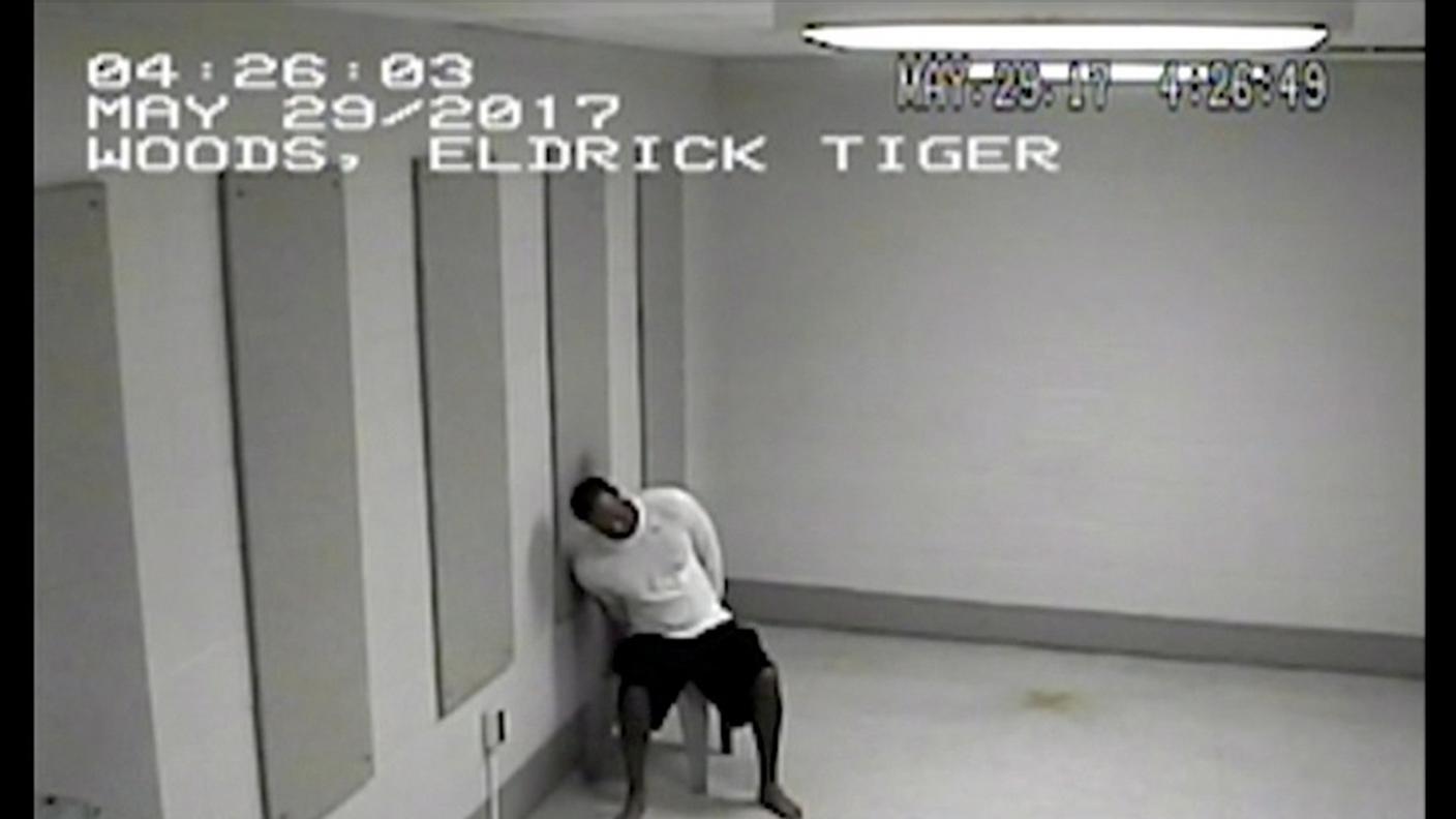 Tiger Woods in cella. Il punto più basso della parabola del campione?