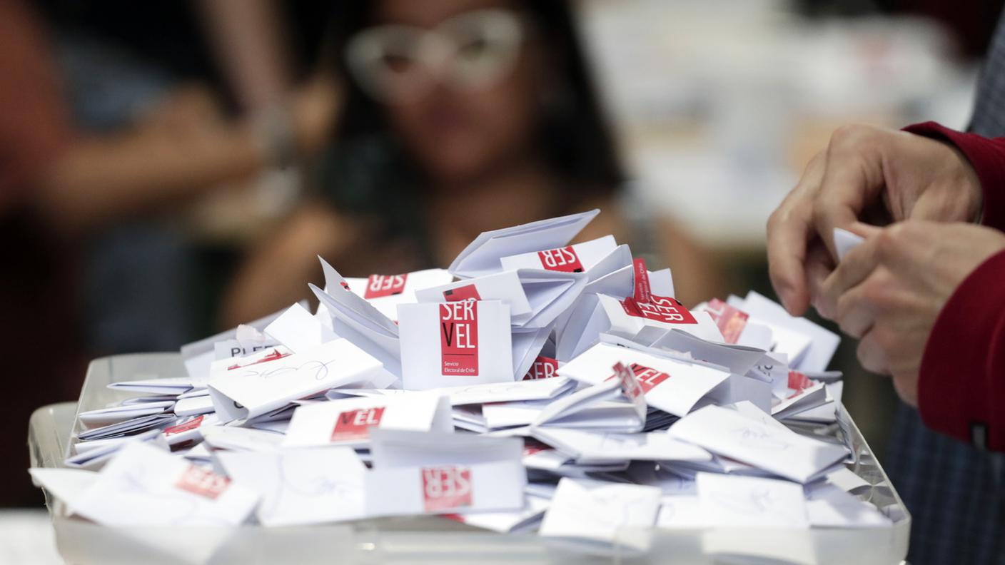 Dalle urne un no alla nuova Costituzione