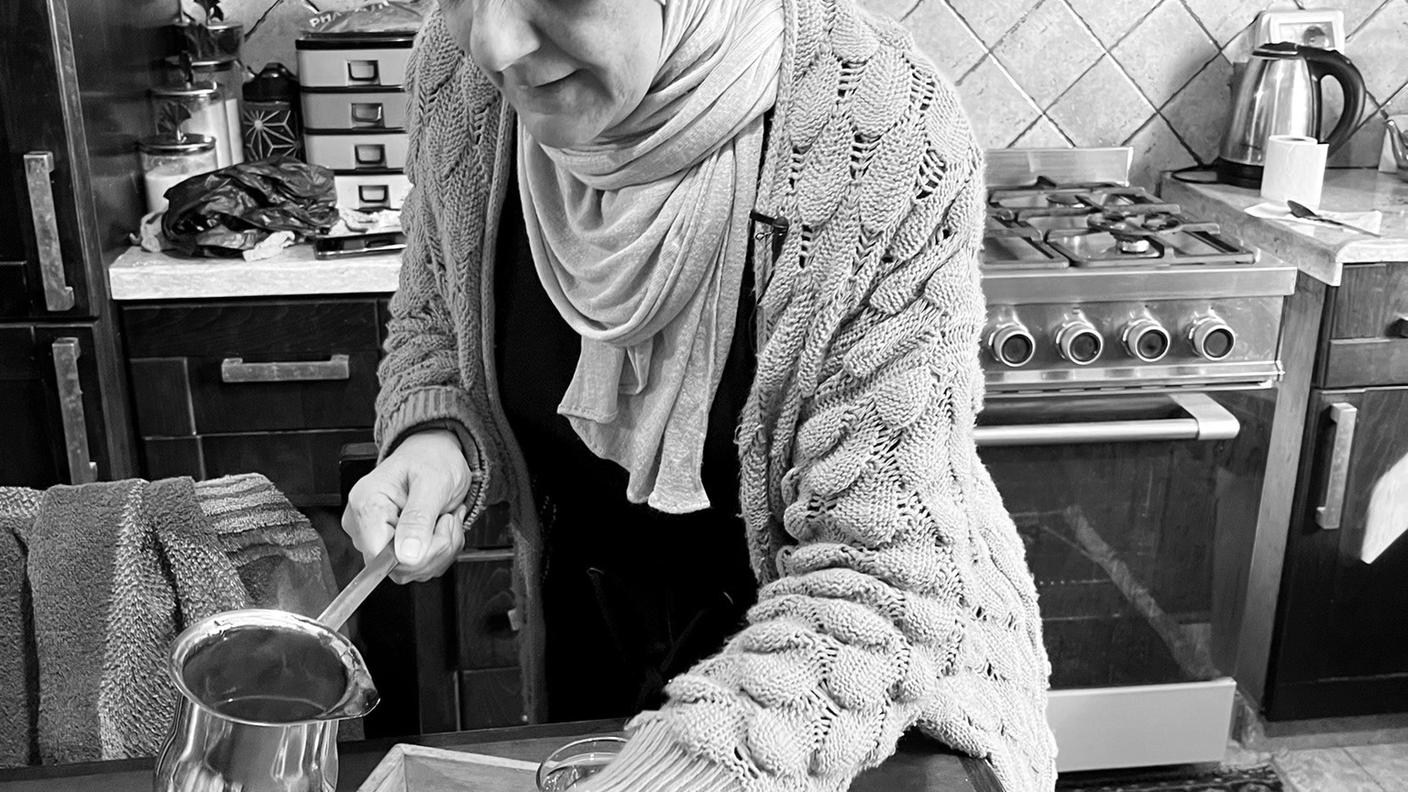 Sana Al Aaza, infermiera, moglie dell'attivista per i diritti Munther Amira, arrestato a Betlemme