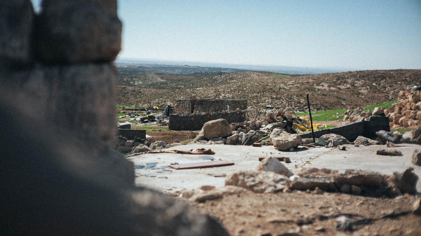 Massimo_Piccoli_0008_Nella_foto_il_villaggio_di_Zanuta_(sud_di_Hebron)_distrutto_dai_coloni.jpg