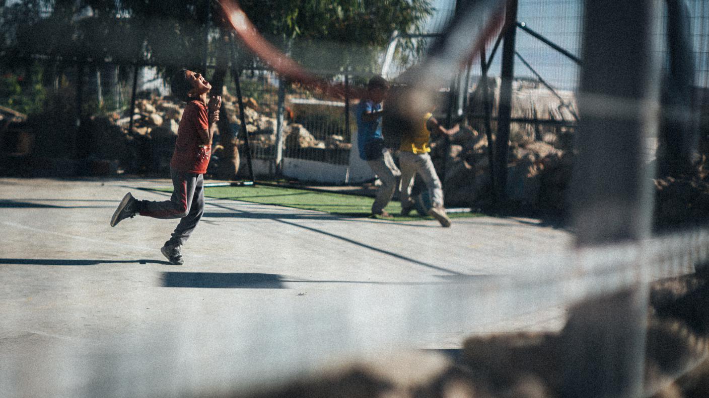 Massimo_Piccoli_0012_Nella_foto_il_villaggio_Umm_al_Khair_(al_sud_di_Hebron).jpg