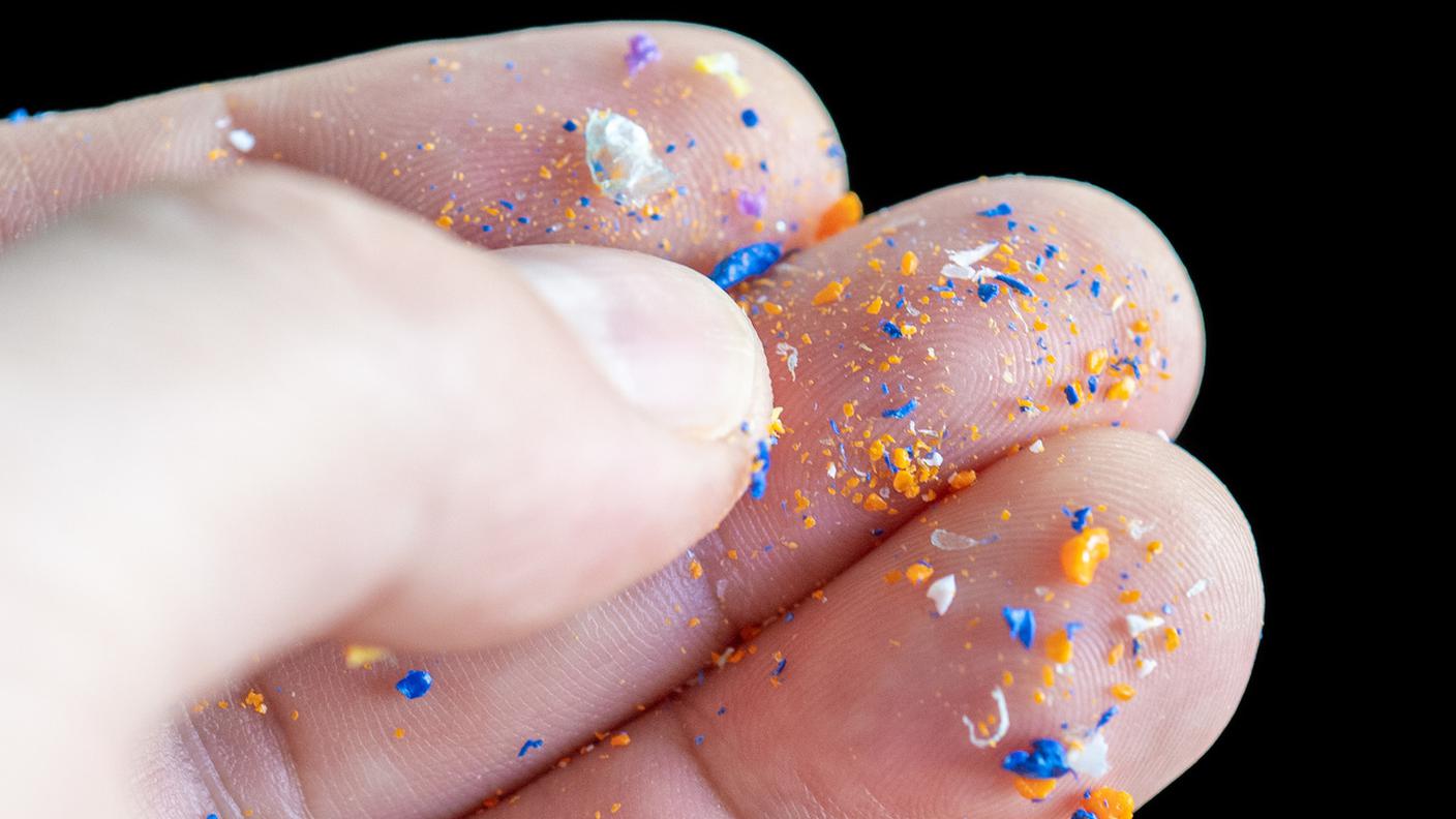 Migliaia di particelle nelle bottigliette